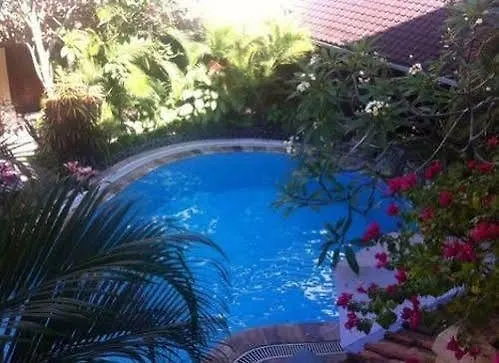Secret Garden Inn Kuta Lombok Szálloda